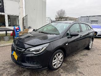 Schadeauto Opel Astra Sports Tourer 1.0 Online Edition BJ 2018 157.168 KM 2018/8