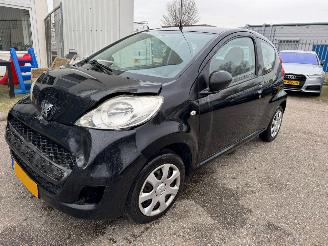 Unfallwagen Peugeot 107 1.0-12V XR BJ 2010 147.936 KM 2010/6