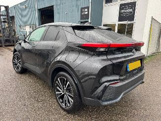 Toyota CH-R 2.0 AUTOMAAT Plug-in Hybrid 220 Executive BJ 2025 10.197 KM picture 3