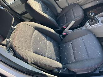 Mazda 2 1.4 Exclusive BJ 2002 129.118 KM picture 15