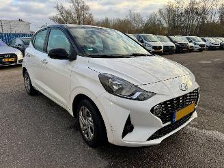 Schadeauto Hyundai I-10 1.0 Comfort 5-zits AUTOMAAT BJ 2022 60.228 KM 2022/2