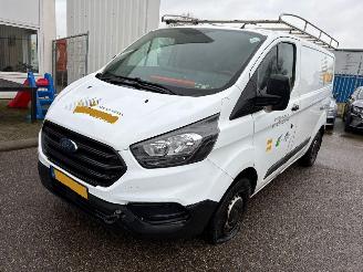 skadebil bedrijf Ford Transit Custom 280 2.0 TDCI L1H1 Ambiente 2019/1