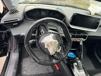 Peugeot e-208 EV Active 50 kWh picture 13