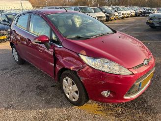 Damaged car Ford Fiesta 1.25 Titanium BJ 2012 51.131 KM 2012/1