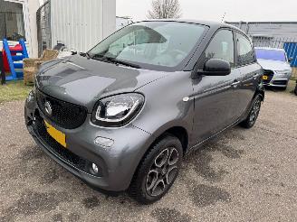 uszkodzony samochody osobowe Smart Forfour 1.0 Business Solution 2018/12