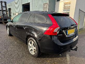 Volvo V-60 2.0 D2 Nordic+ picture 3