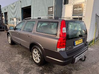 Volvo Xc-70 2.5 T Momentum picture 3