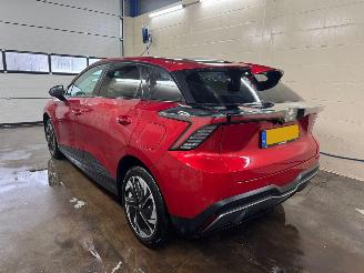 MG MG4 Electric Luxury 64 kWh picture 2