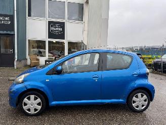 Toyota Aygo 1.0-12V Comfort Navigator BJ 2011 132.249 KM picture 2