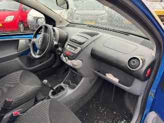 Toyota Aygo 1.0-12V Comfort Navigator BJ 2011 132.249 KM picture 12