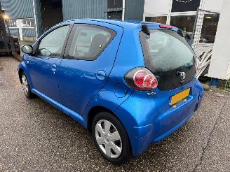 Toyota Aygo 1.0-12V Comfort Navigator BJ 2011 132.249 KM picture 3