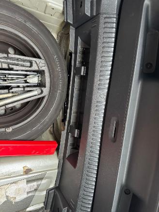 Volkswagen Polo 1.4-16V Comfortline BJ 2009 200.000 KM picture 18