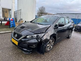 damaged passenger cars Nissan Leaf Acenta 40 kWh AUTOMAAT BJ 2019 47.453 KM 2019/3