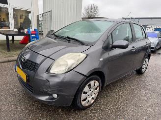 uszkodzony samochody osobowe Toyota Yaris 1.3 VVTi Sol MMT AUTOMAAT BJ 2008 140.772 KM 2008/10