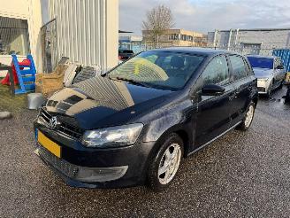 damaged passenger cars Volkswagen Polo 1.2-12V Comfortline BJ 2010 218.762 KM 2010/5