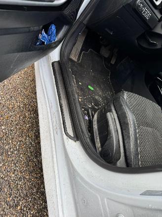 Kia Cee d Sportswagon 1.6 AUTOMAAT GDI PHEV DynamicPlusLine BJ 2023 74.883 KM picture 7