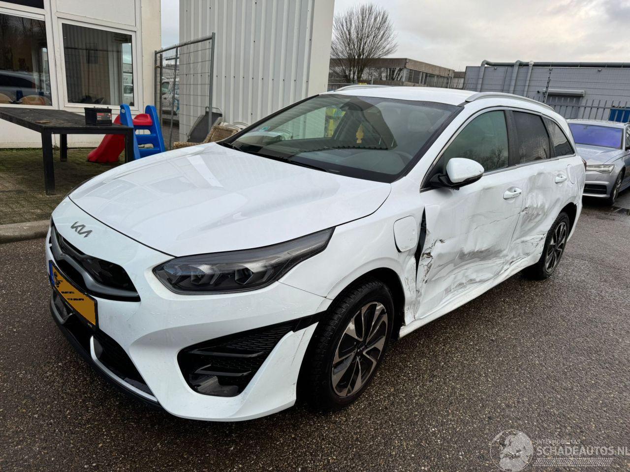 Kia Cee d Sportswagon 1.6 AUTOMAAT GDI PHEV DynamicPlusLine BJ 2023 74.883 KM