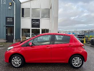 Toyota Yaris 1.3 VVT-i Aspiration AUTOMAAT BJ 2012 155.637 KM picture 2
