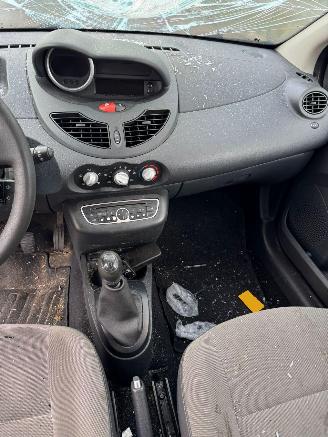 Renault Twingo 1.2-16V Collection BJ 2011 125.698 KM picture 10