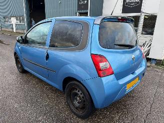 Renault Twingo 1.2-16V Collection BJ 2011 125.698 KM picture 3