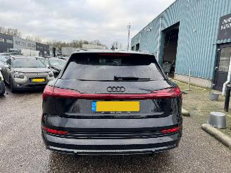 Audi E-tron e-tron 50 AUTOMAAT quattro Launch edition Black 71 kWh 96.160 KM picture 4