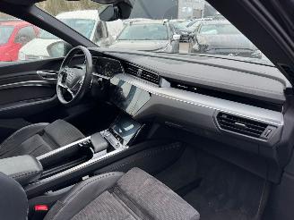 Audi E-tron e-tron 50 AUTOMAAT quattro Launch edition Black 71 kWh 96.160 KM picture 16