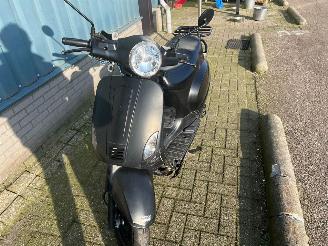 Turbho  Turbho Bromscooter PL-C BJ 2022 7.929 KM picture 4