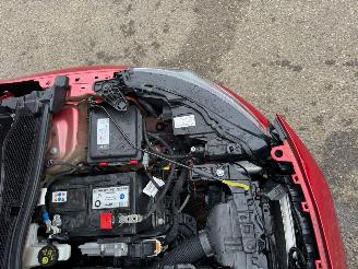 Peugeot 208 1.2 PureTech 100 Allure picture 8