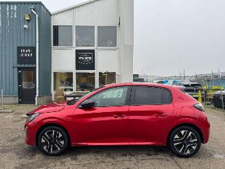 Peugeot 208 1.2 PureTech 100 Allure picture 2