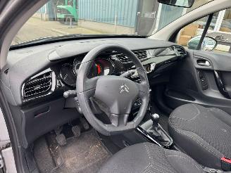Citroën C3 1.2 VTi Collection BJ 2013 87.224 KM picture 7