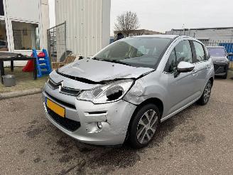 damaged passenger cars Citroën C3 1.2 VTi Collection BJ 2013 87.224 KM 2013/7