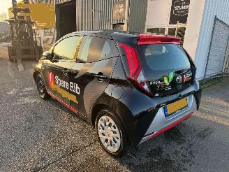 Toyota Aygo 1.0 VVT-i x-play picture 3
