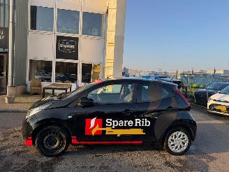 Toyota Aygo 1.0 VVT-i x-play picture 2