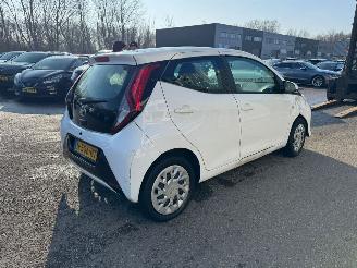 Toyota Aygo 1.0 VVT-i x-play AUTOMAAT picture 5