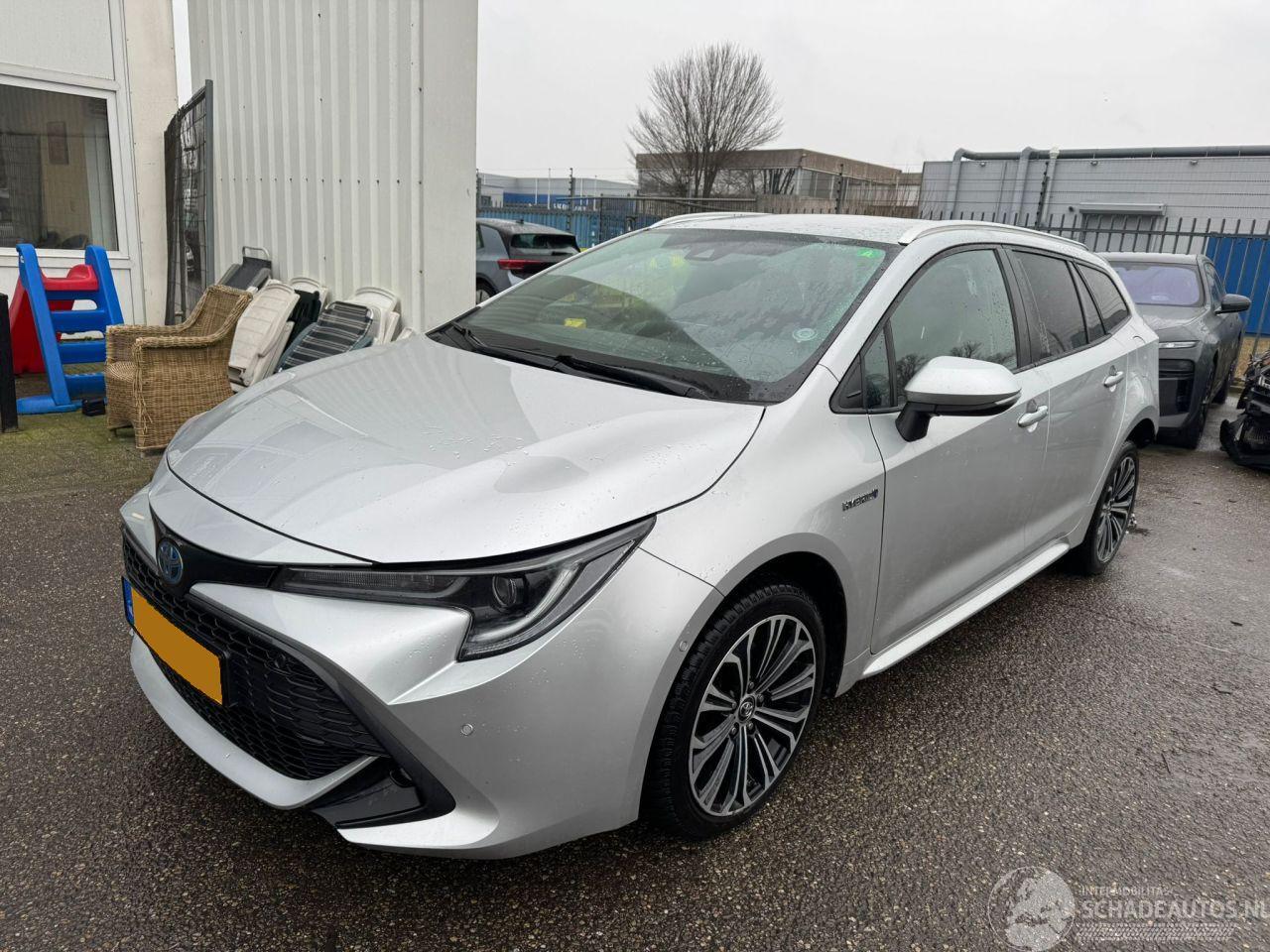 Toyota Corolla Touring Sports 2.0 Hybrid Business Intro