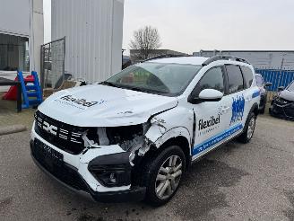 Vaurioauto  passenger cars Dacia Jogger 1.0 TCe 110 Expression 7p. 2024/4
