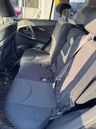 Toyota Rav-4 2.0 VVTi Comfort picture 20