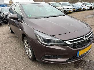 uszkodzony samochody osobowe Opel Astra Sports Tourer 1.4 Turbo S/S 2017/2