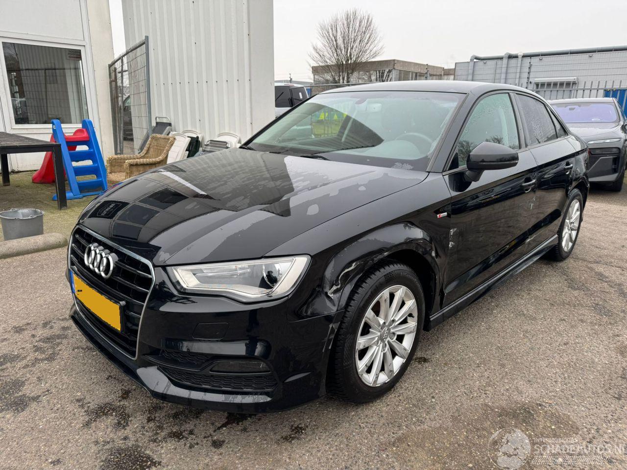 Audi A3 Limousine 1.6 TDI Adrenalin