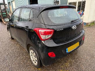 Hyundai I-10 1.0i i-Motion Comfort picture 3