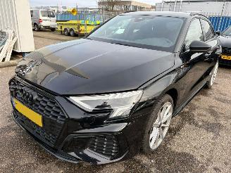 Voiture accidenté Audi A3 Sportback 40 TFSI e Advanced edition AUTOMAAT 2024/6