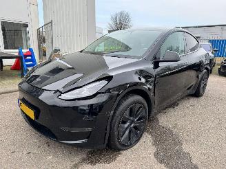 Damaged car Tesla Model Y Long Range AWD 75 kWh 2024/11