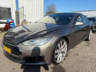  Tesla Model S 85D Base 2015/8