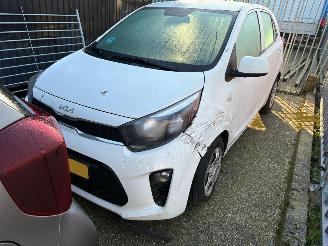 Damaged car Kia Picanto 1.0 DPi ComfortLine 2023/8