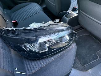 Peugeot 208 1.2 PureTech Active Pack picture 13