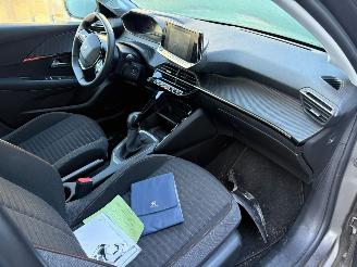 Peugeot 208 1.2 PureTech Active Pack picture 10