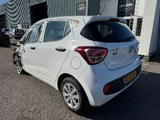 Hyundai I-10 1.0i i-Drive picture 4