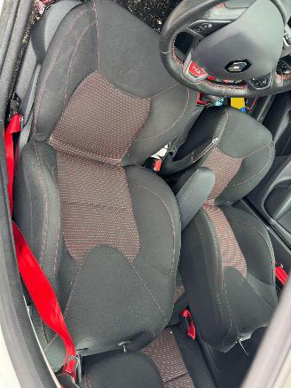 Renault Clio 1.6 AUTOMAAT 220 PK R.S. Trophy picture 14