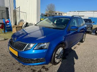 skadebil auto Skoda Octavia Combi 1.6 AUTOMAAT TDI Greentech Ambition Business 2018/11