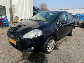 Schadeauto Fiat Grande Punto 1.4 Dynamic 2007/11